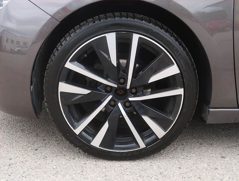 Peugeot 308 (2014) 1.6 HDi, Tempomat - fotka 13 z 13