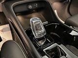 Volvo XC40 2,0   B4 AWD MOMENTUM DPH - náhled 18