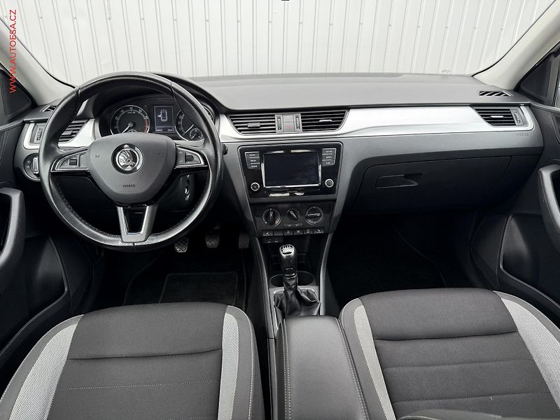 Škoda Rapid (2017) 1.0TSi, ČR, AC, výhřev sed - fotka 8 z 17