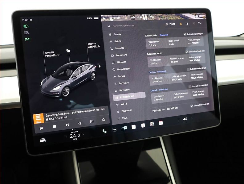 Tesla Model 3 (2020) Std Range Plus 52kWh, SoH 84% - fotka 9 z 21