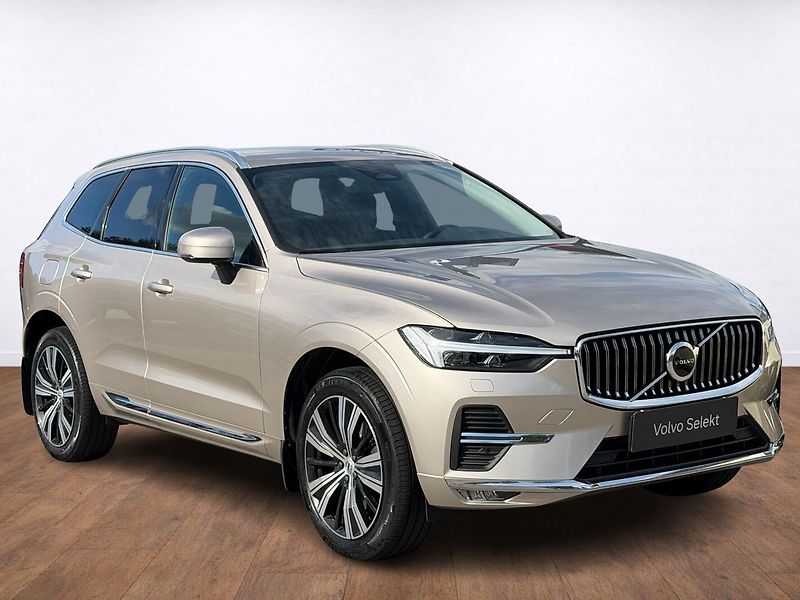 Volvo XC60 PLUS Bright B5 AWD - fotka 7 z 24