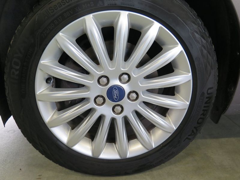 Ford S-MAX (2013) 2.0TDCi,navi,výhřev,tažné,STK - fotka 22 z 27