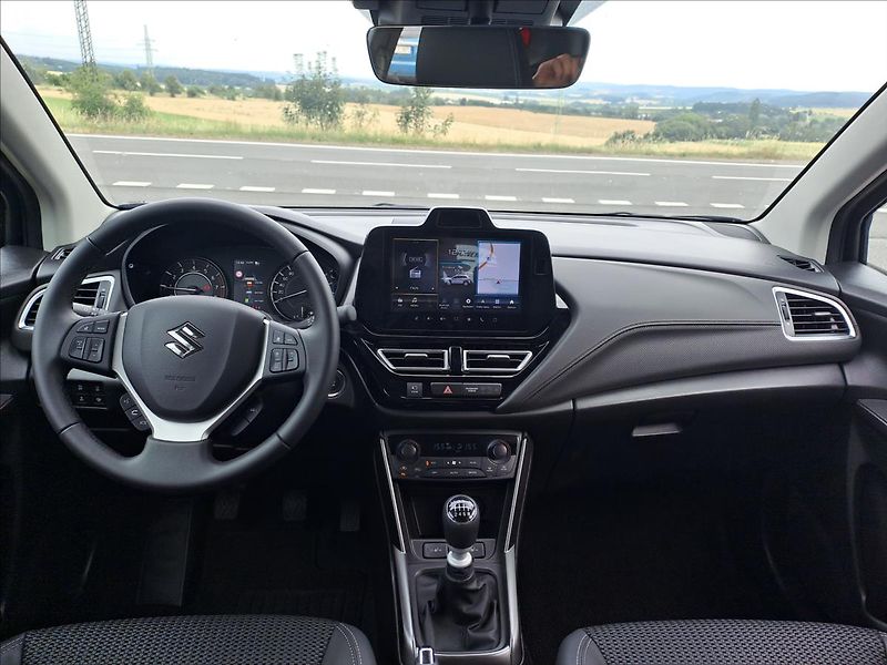 Suzuki S-Cross 1,4 Elegance AllGrip MY25 - fotka 19 z 21