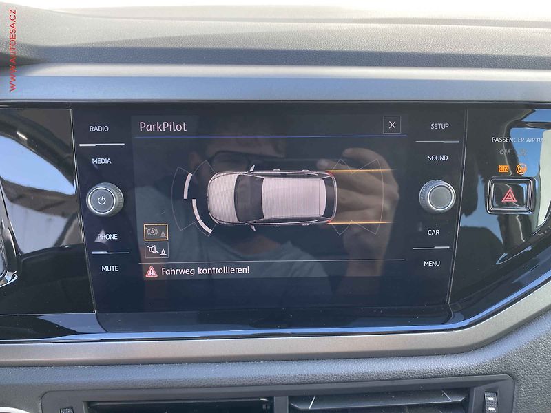 Volkswagen Polo (2018) 1.0i, Comfortline, park. - fotka 17 z 17