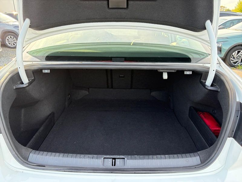 Volkswagen Passat (2021) BUSINESS 2.0TDI 110kW CZ DPH - fotka 6 z 11