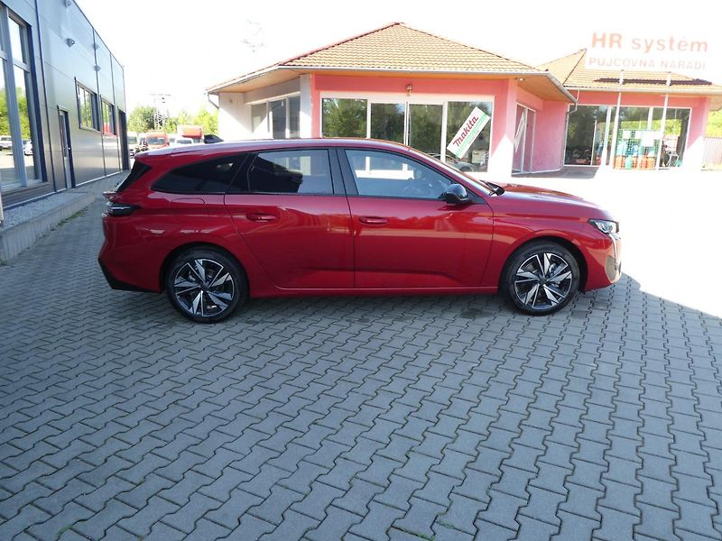 Peugeot 308 (2023) SW ALLURE 130k PT EAT8 - fotka 5 z 27