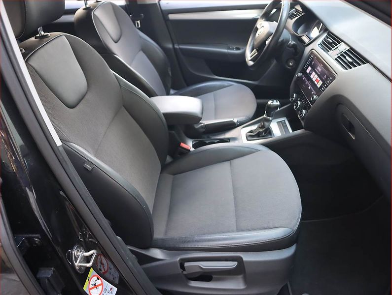 Škoda Octavia (2019) 1.6 TDI, Automat, Navi - fotka 9 z 20