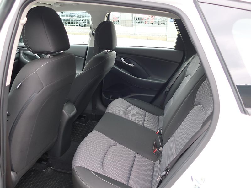 Hyundai i30 WG 1.0T-GDi 88kW COMFORT - fotka 14 z 28
