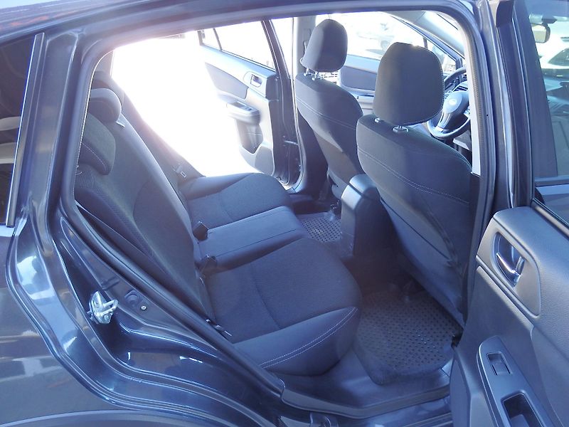 Subaru XV 2,0 108kW KLIMA, 2. MAJITEL - fotka 9 z 17