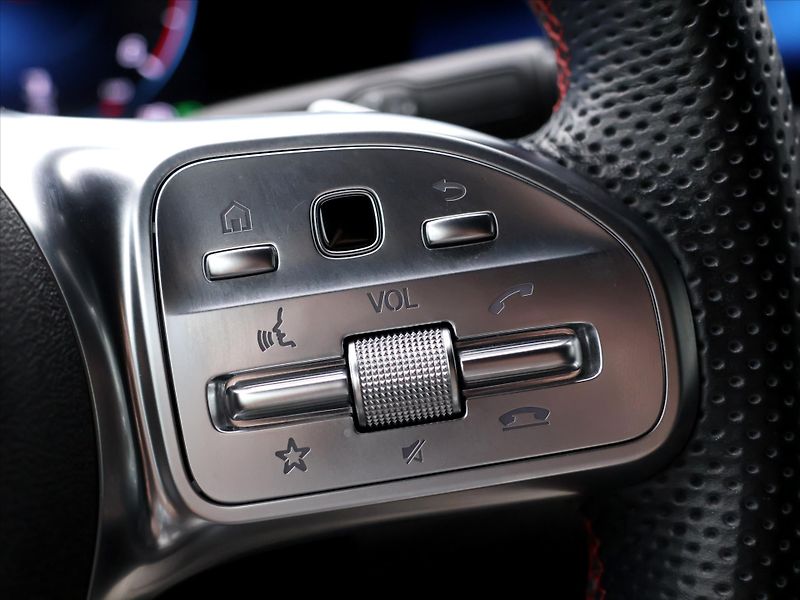Mercedes-Benz CLA 2,0 CDI AMG CZ DPH Navi - fotka 23 z 37
