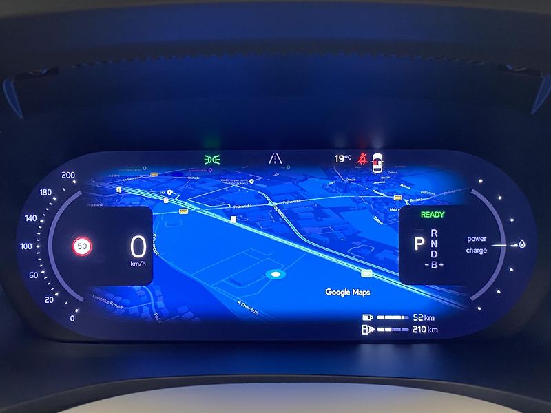 Volvo V60 T6 RECHARGE BRIGHT ULTIMATE - fotka 44 z 57