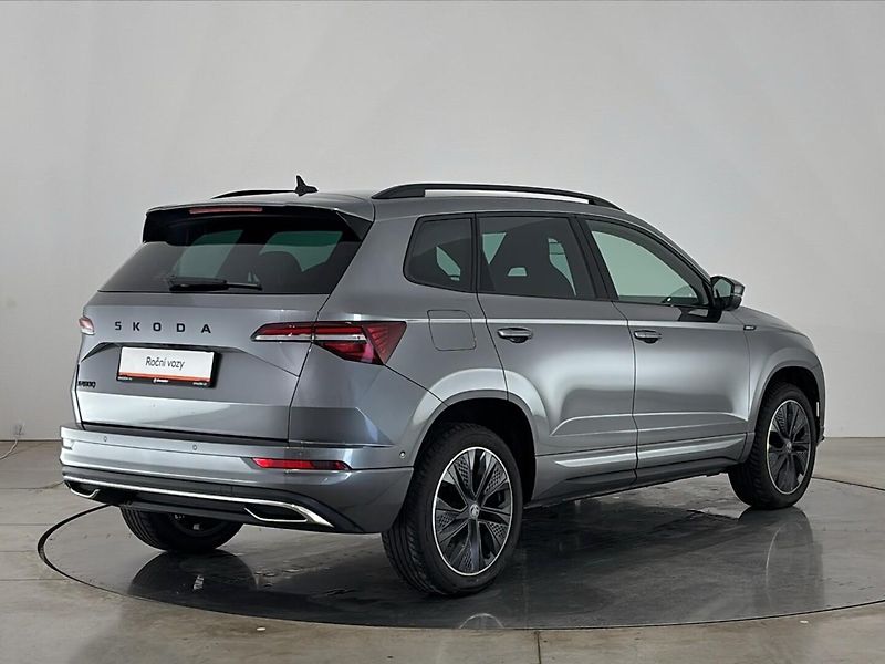 Škoda Karoq Sportline DSG - fotka 2 z 28
