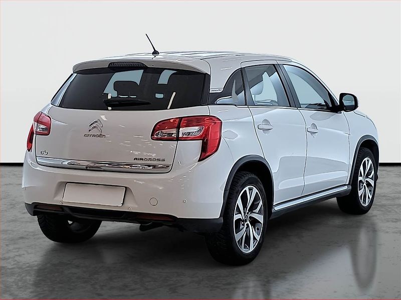 Citroën C4 Aircross (2013) 1.6, Tempomat, Park. senzory - fotka 5 z 14