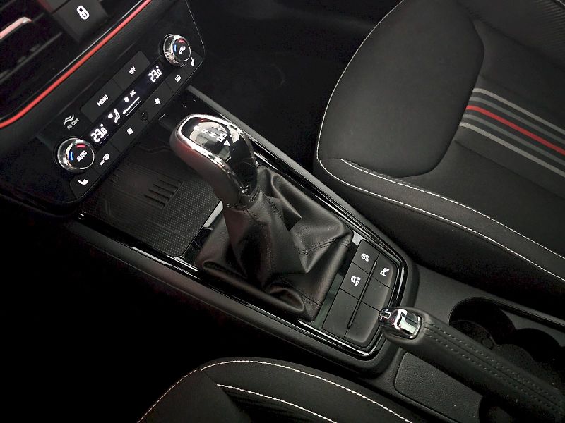 Škoda Kamiq (2025) 1.0TSi 85kW DSG MONTE CARLO - fotka 21 z 30