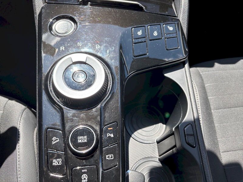 Kia Sportage (2024) TOP 1.6 T-GDi 7DCT - fotka 27 z 30