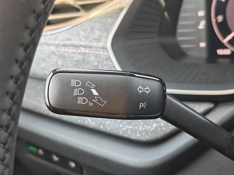 Škoda Octavia Top Selection 7DSG m-HEV 1,5TS - fotka 14 z 25