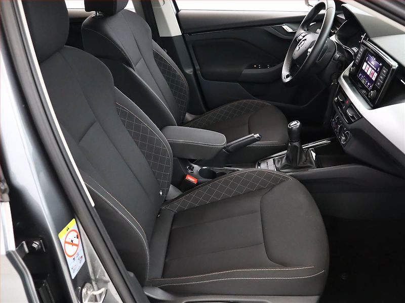 Škoda Scala (2022) 1.0 TSI, Tempomat - fotka 7 z 16