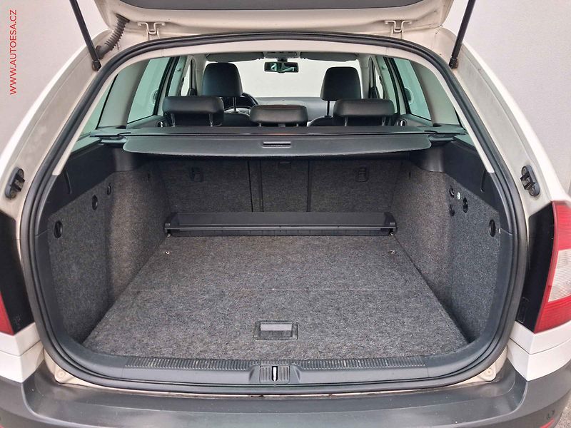 Škoda Octavia (2013) 2.0 TDi 4x4, Scout, DSG - fotka 7 z 19