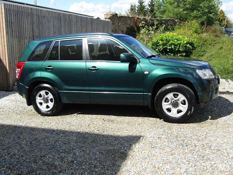 Suzuki Grand Vitara (2006) 1.9 DDiS 95kW  BEZ KOROZE - fotka 8 z 40