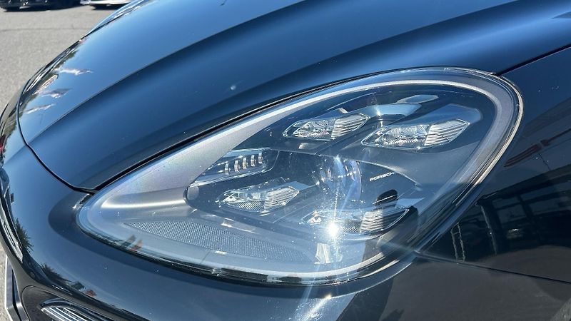 Porsche Cayenne Coupe S 324 KW - fotka 13 z 27