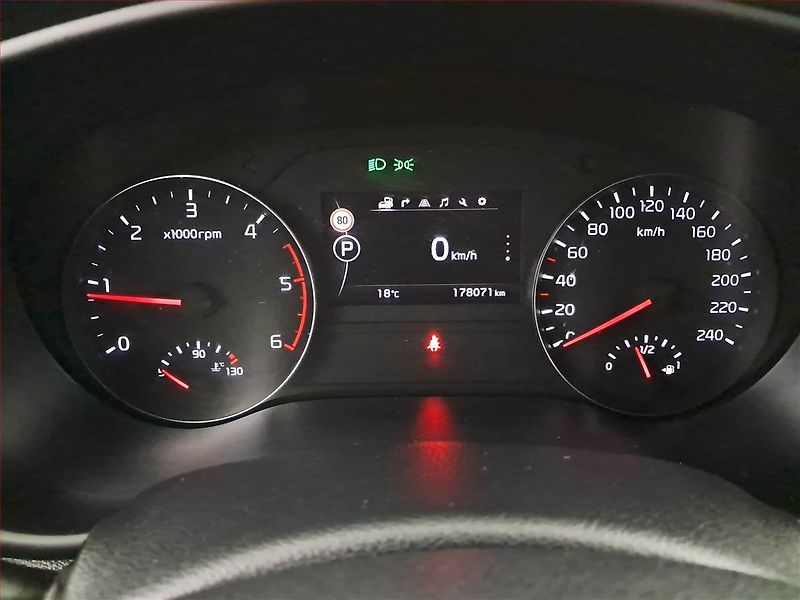 Kia Sportage (2018) 2.0 CRDi, 4X4, Automat, Navi - fotka 11 z 21