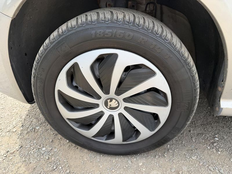 Škoda Fabia 1.2i - fotka 17 z 18