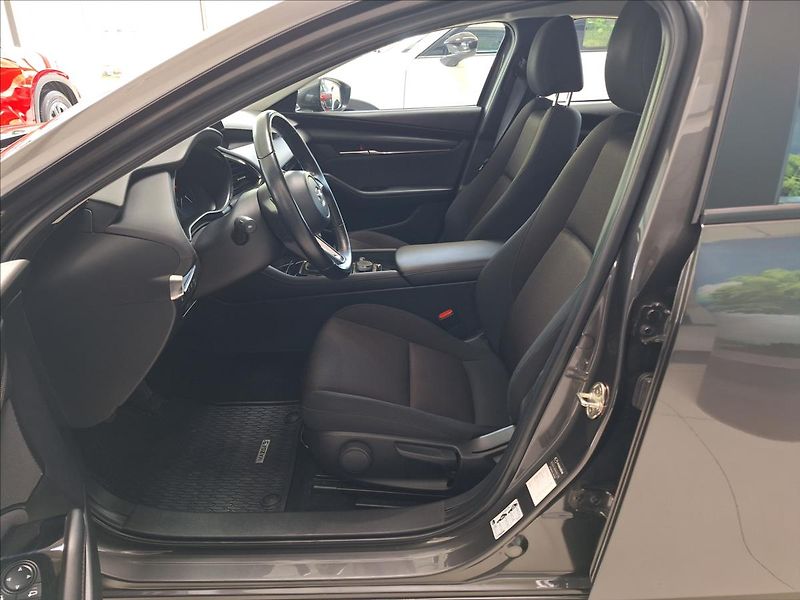 Mazda 3 2.0 i G122 SDN PLUS - fotka 3 z 11