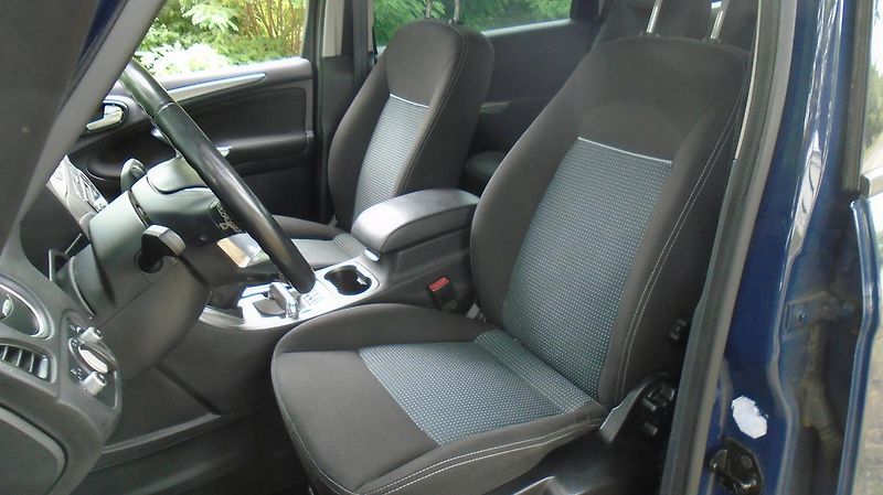 Ford Galaxy 2.0 benzin 107 kw Facelift - fotka 13 z 34