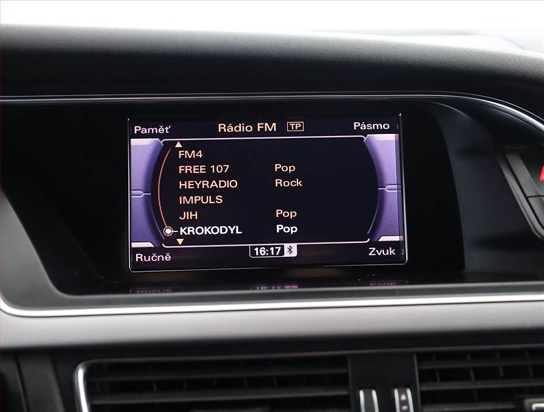 Audi A4 Allroad (2013) 2.0 TDI, 4X4, Automat - fotka 16 z 19