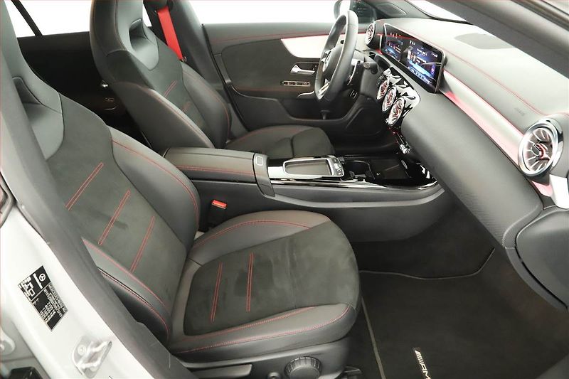 Mercedes-Benz CLA (2025) 35 AMG, 35 AMG, KEYLESS - fotka 7 z 19