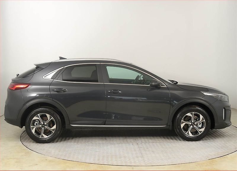 Kia XCeed (2026) 1.6 T-GDI, Ad. tempomat - fotka 6 z 24