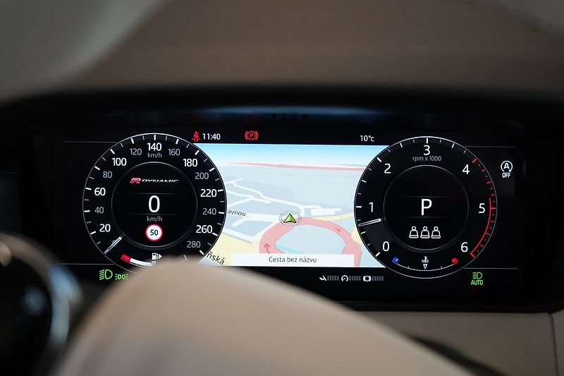 Land Rover Range Rover Velar R-Dynamic HSE, Masáž, Vzduch - fotka 25 z 46