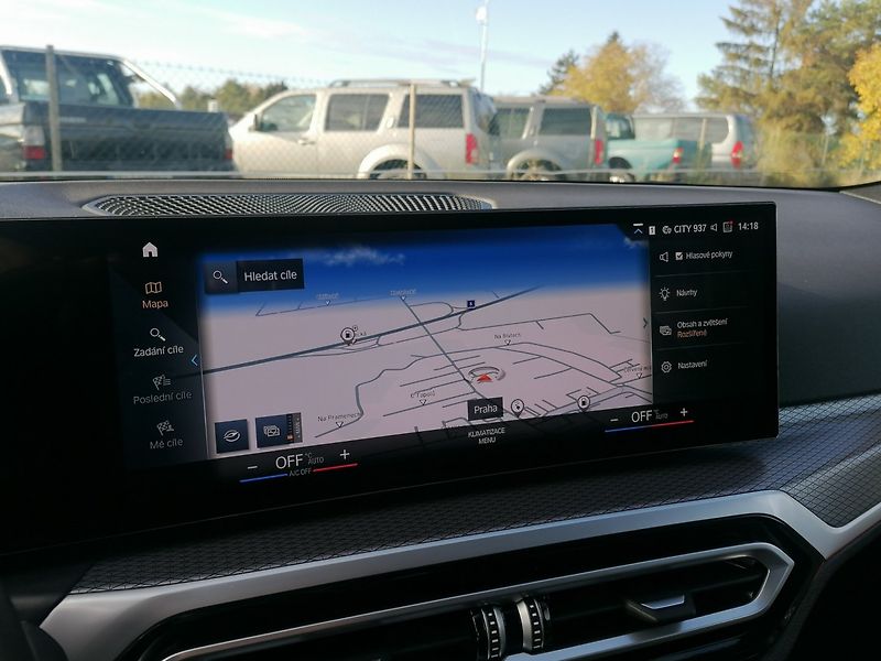 BMW Řada 3 (2023) 320e M-Sport PHEV - fotka 13 z 47