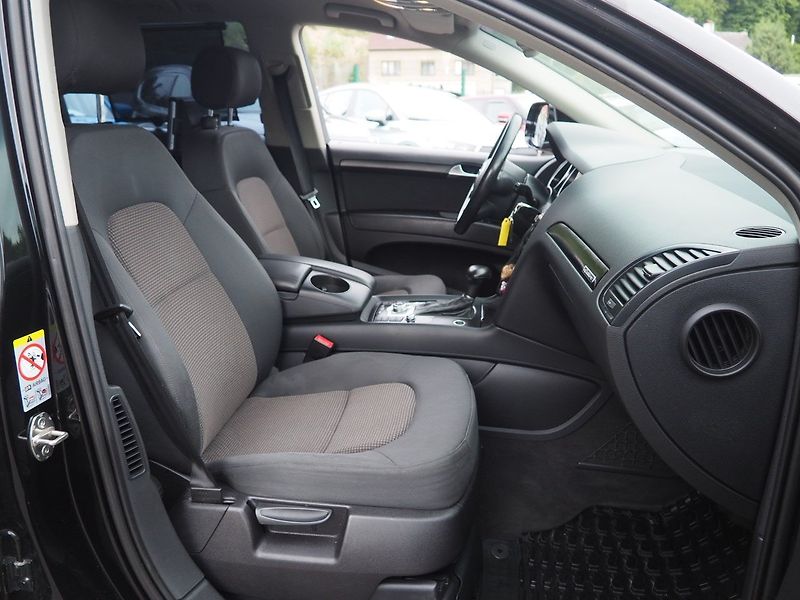 Audi Q7 (2010) 3.0 TDI, 176 kW, Quattro - fotka 20 z 38