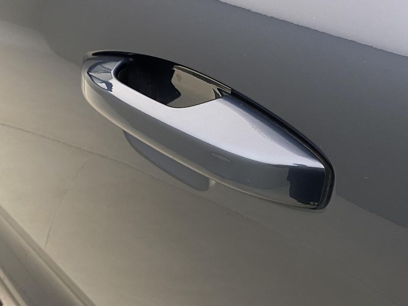 Volvo XC40 B4 DARK ULTRA AUT CZ - fotka 35 z 56