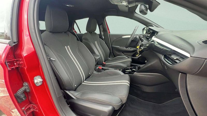 Opel Corsa GS 1.2 TURBO (74kW/100k) AT8/T - fotka 30 z 42