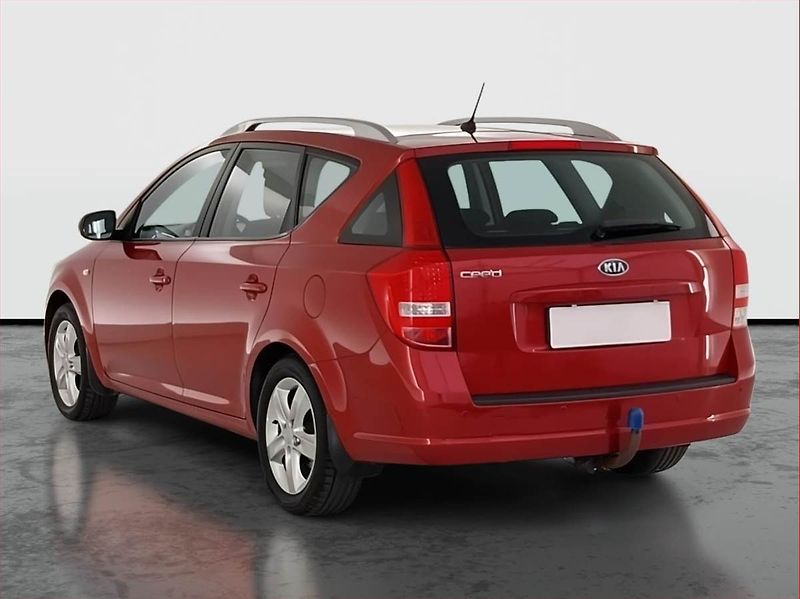 Kia Ceed (2011) 1.4 CVVT, ČR,1.maj, Serv.kniha - fotka 4 z 18