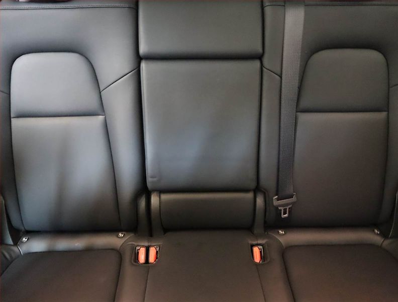 Tesla Model Y (2024) Long Range AWD 79kWh, SoH 95% - fotka 10 z 30
