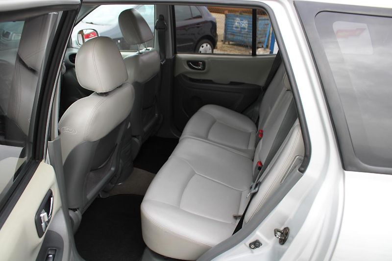 Hyundai Santa Fe (2006) 2,4i KLIMA TEMPOMAT EL.OKNA - fotka 10 z 15