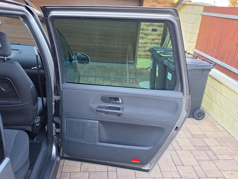 Seat Alhambra 2.0TDi 140PS REFERENCE*2xSADA* - fotka 29 z 46