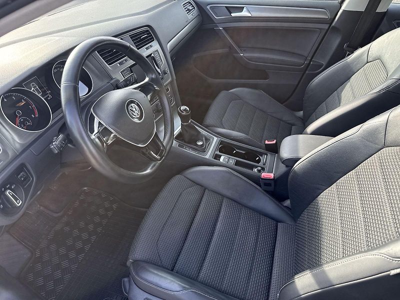 Volkswagen Golf (2013) 1.2 TSI Comfortline - fotka 7 z 27