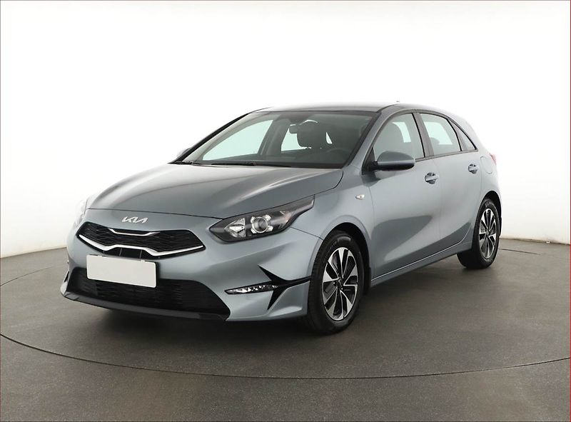 Kia Ceed (2025) Spin 1.5 T-GDI - fotka 2 z 15