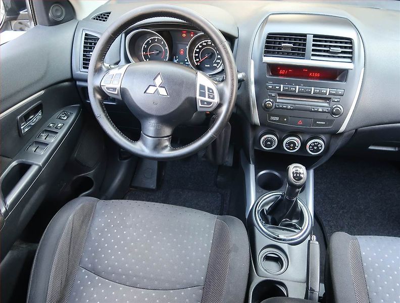 Mitsubishi ASX (2012) 1.6 MIVEC, Serv.kniha, po STK - fotka 7 z 16
