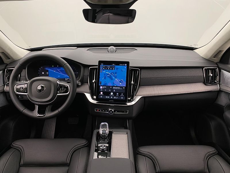 Volvo XC90 (2026) T8 AWD Plug-in BRIGHT ULTRA - fotka 2 z 75