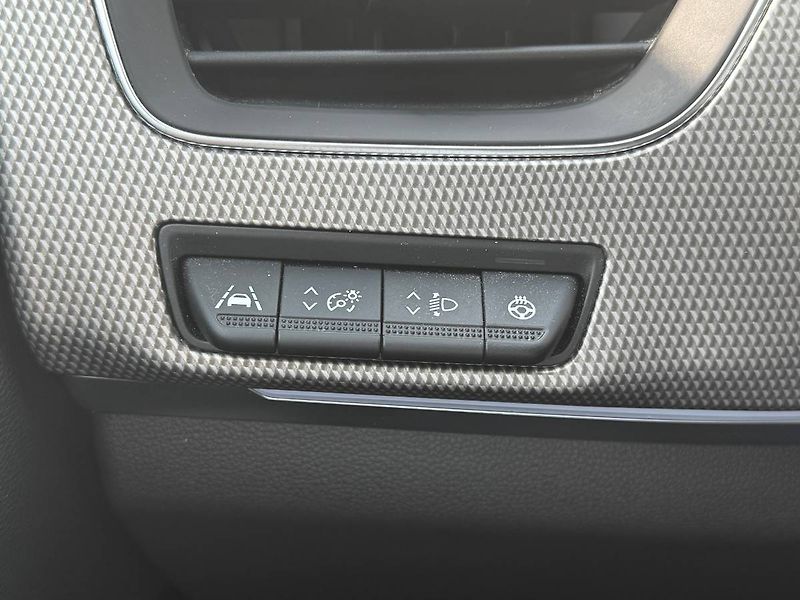 Renault Arkana (2022) 1.6 E-Tech 105 kW Intense - fotka 18 z 26