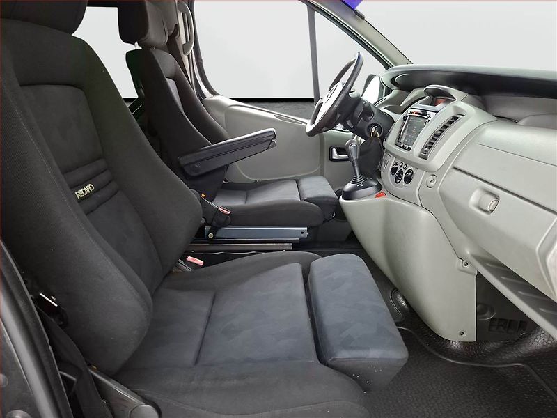 Opel Vivaro (2008) 2.5 CDTI, Bus, 8Míst - fotka 9 z 15