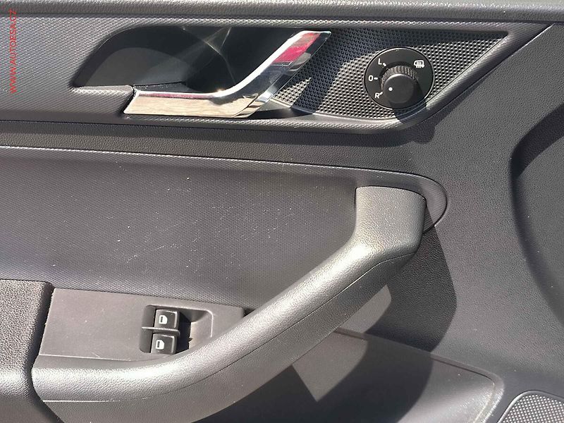 Škoda Rapid (2013) 1.2 TSI, 2.maj,ČR, servis - fotka 14 z 16