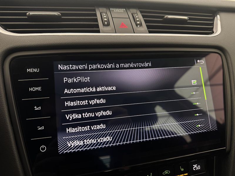 Škoda Octavia 1.6tdi*85kw*Manuál*Kůže* - fotka 27 z 34