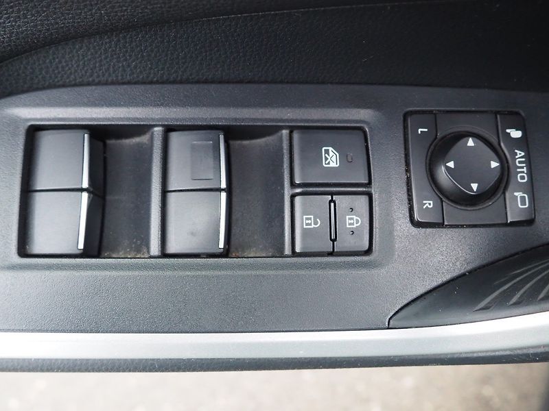 Toyota RAV4 (2019) 2.5 Hybrid, Automat - fotka 20 z 36