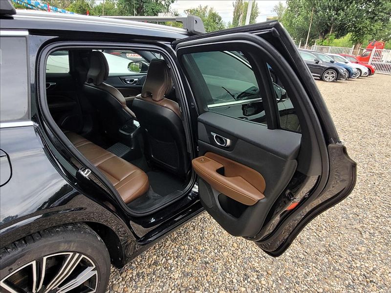 Volvo V60 T6 257kw,AWD,Inscript,kůže - fotka 15 z 50